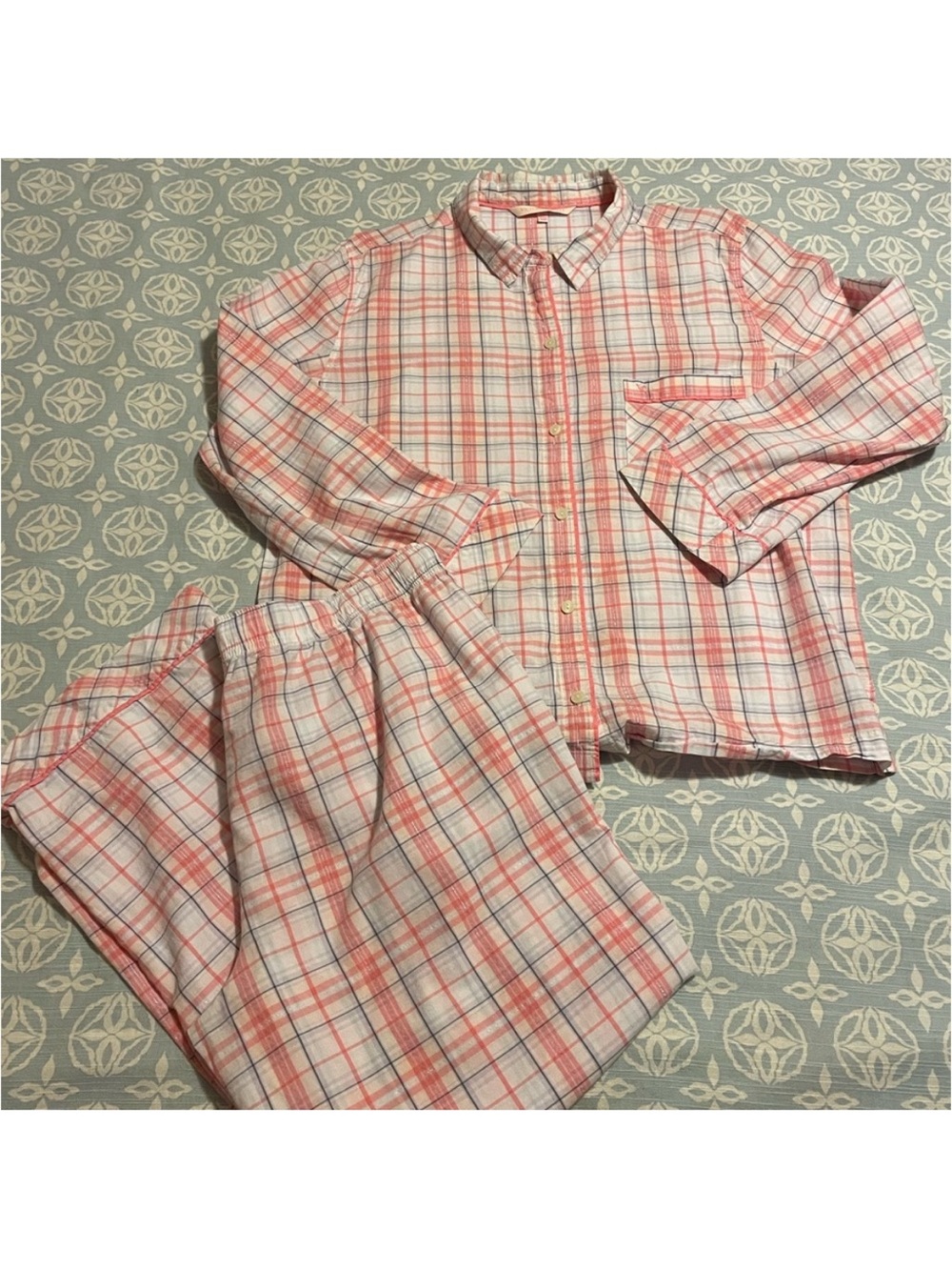 Victoria's Secret pajama set